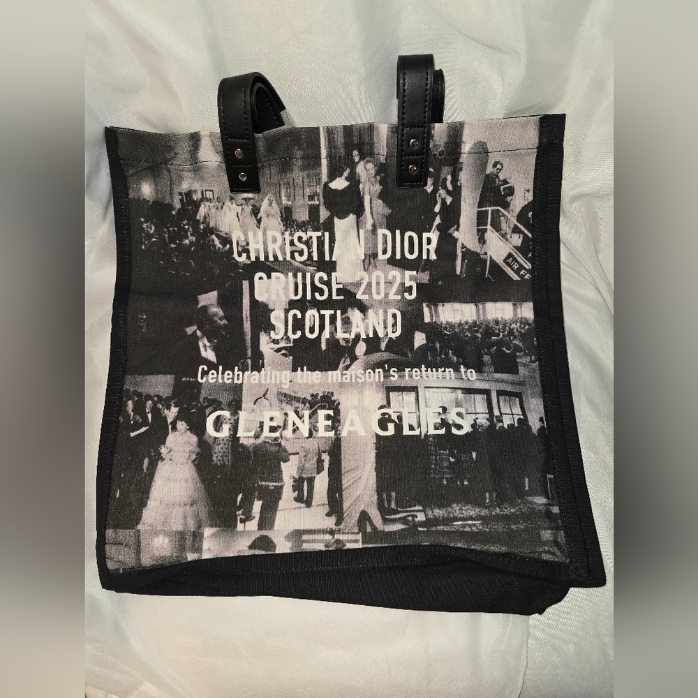 Cruise Scotland Dior Event Tote - Picture 7 of 7